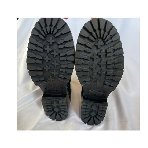 Versace Medusa Black Pebbled Leather Lug Moto Boots, US 5, IT 35 - Picture 9 of 9